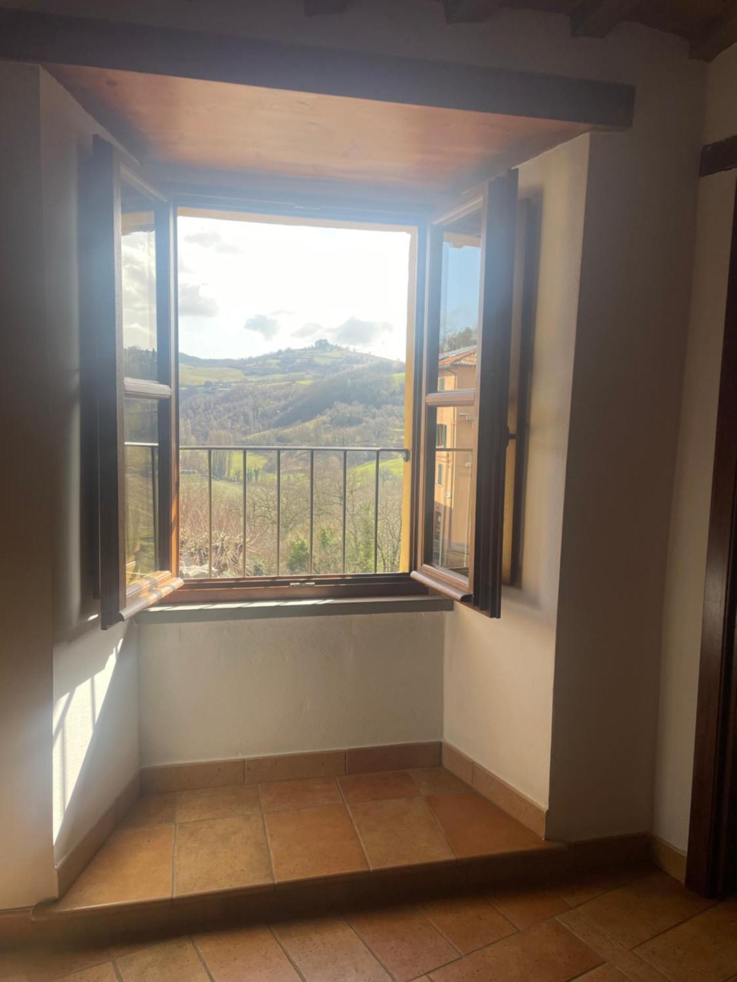 Locale Guest House بييترالونجا المظهر الخارجي الصورة