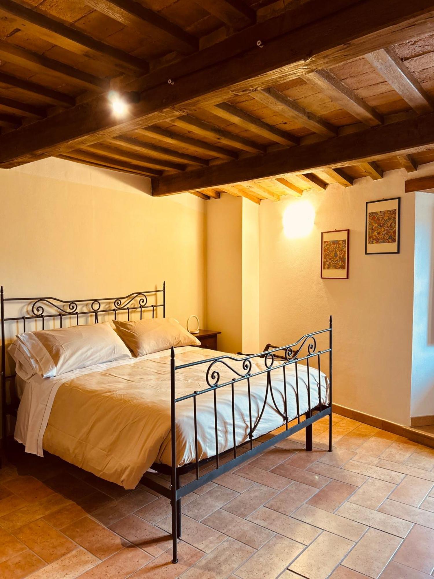 Locale Guest House بييترالونجا المظهر الخارجي الصورة